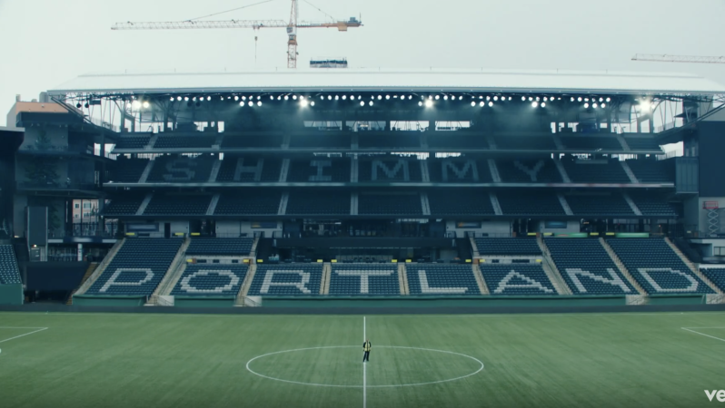 Aminé "Shimmy" music video