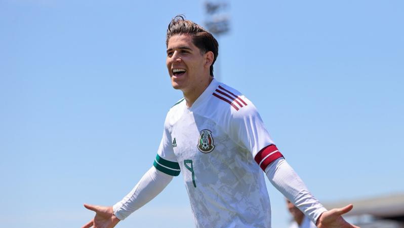 Gol de Santi Muñoz vs Colombia