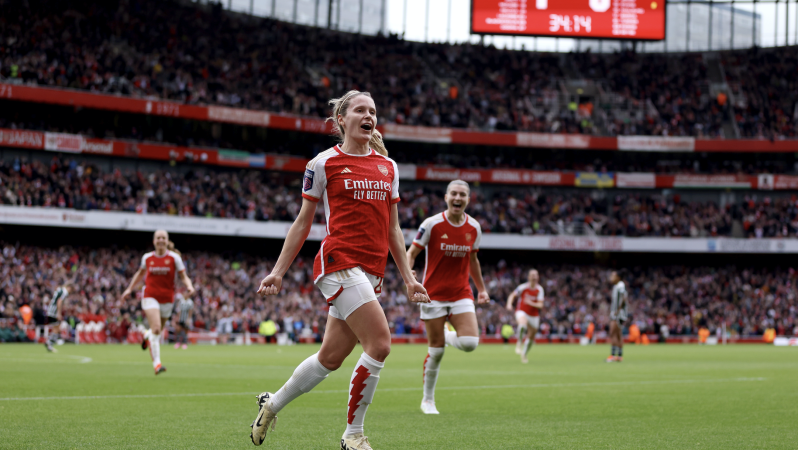 Arsenal set WSL attendance record