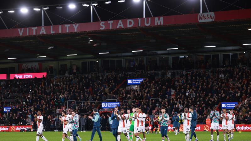 Luton Town vs. Bournemouth abandoned after Tom Lockyer collapse