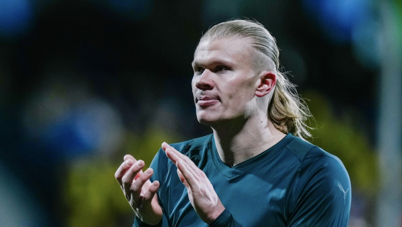 Man City players pay back fans