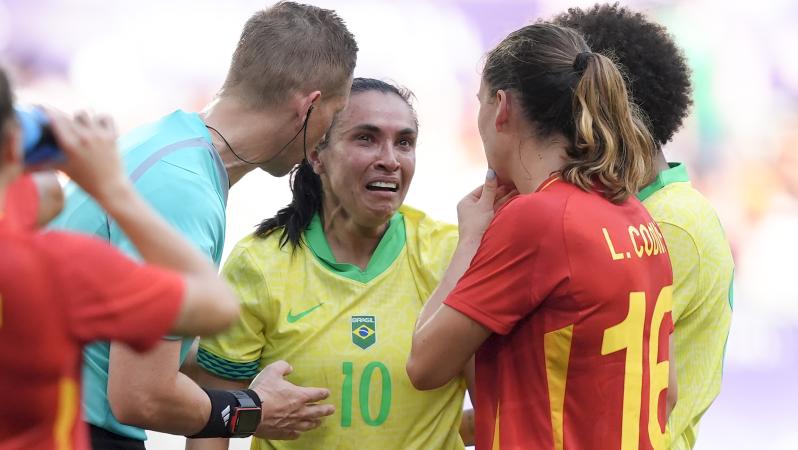Marta red card vs Spain