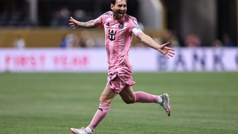 Messi free kick vs Porto