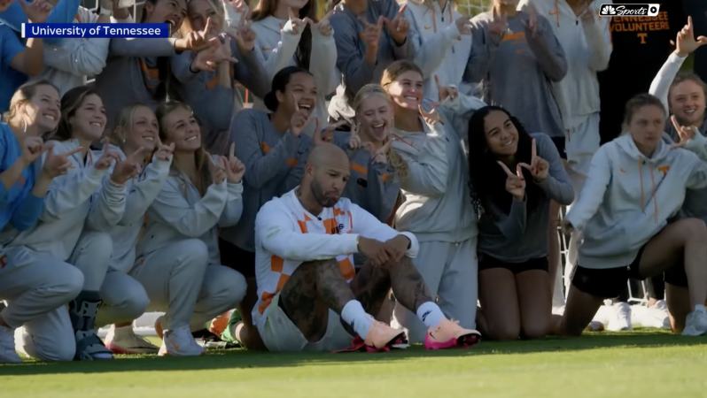 Tim Howard vs Tennessee soccer