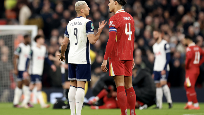 Virgil van Dijk Richarlison moment