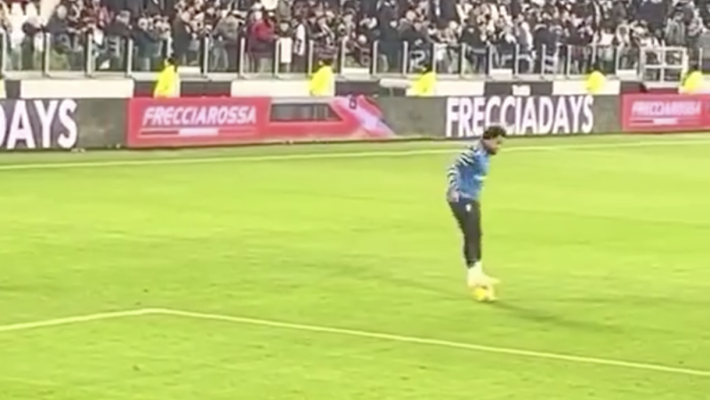 Weston McKennie ball control