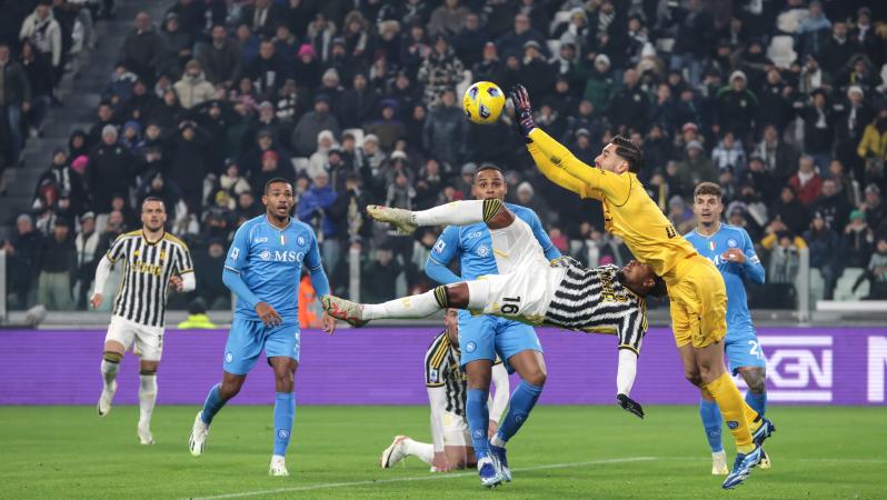 McKennie bicycle kick vs Napoli