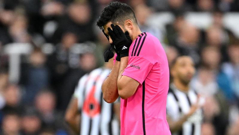 Jimenez red card vs Newcastle