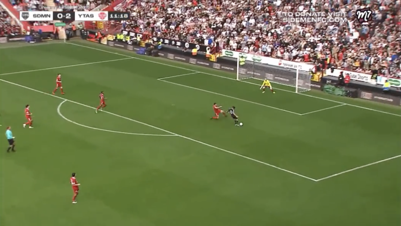 Vikkstar123 scores a stunner in Sidemen Charity Match