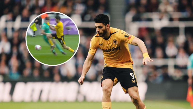 Penal no cobrado a Raúl Jiménez