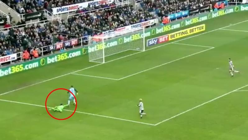 Karl Darlow Save for New Castle