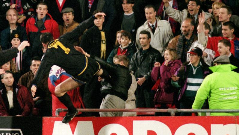 Eric Cantona kicks a Crystal Palace Fan