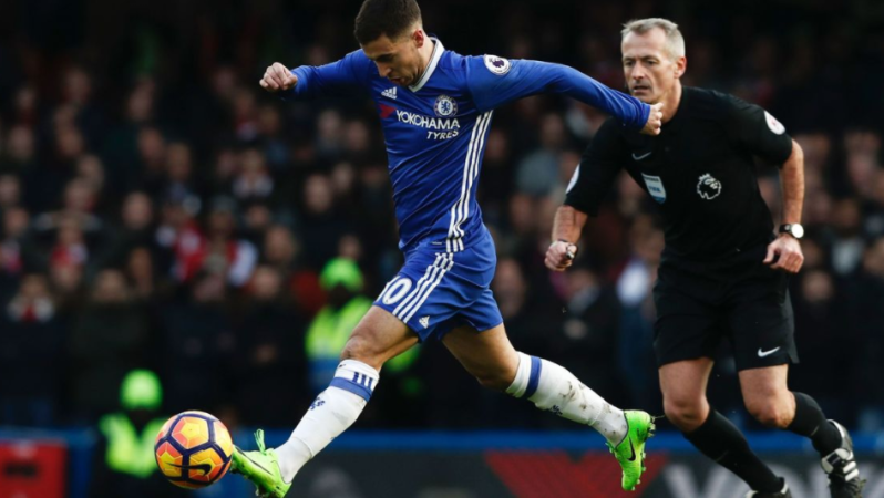 Eden Hazard as a false 9