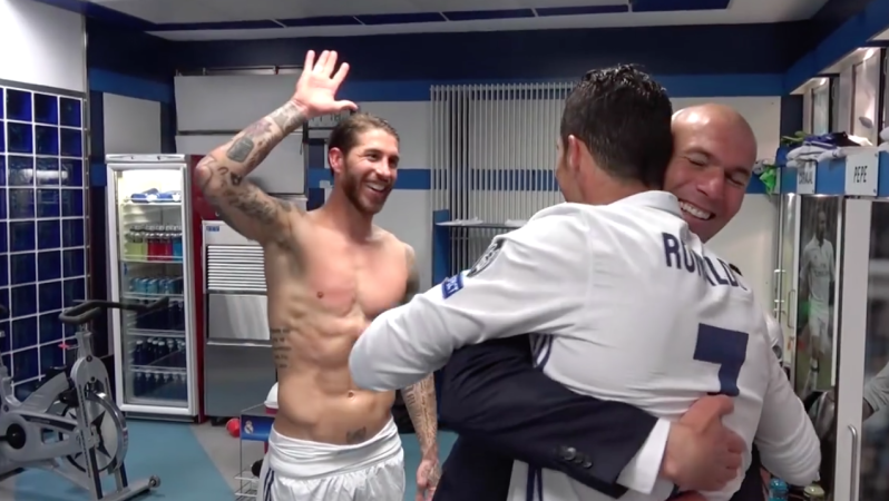 Cristiano Ronaldo Celebrates with teammates 
