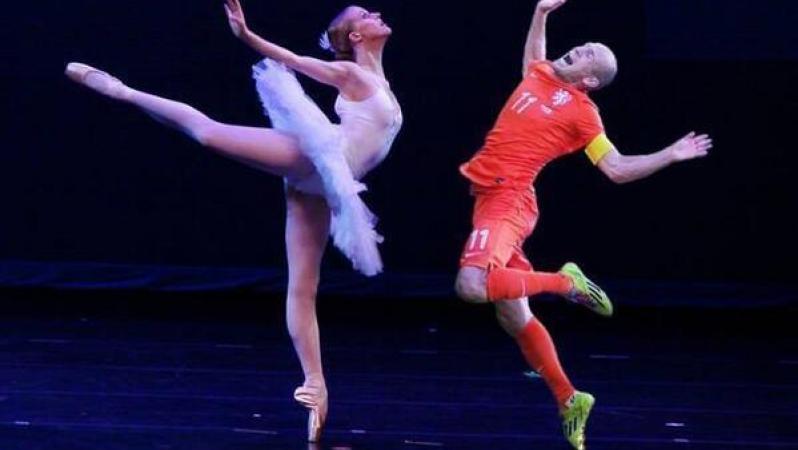 Arjen Robben Flop ballerina Meme Funny