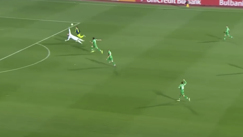 Mesut Ozil Amazing Champions League Goal vs Ludogorets