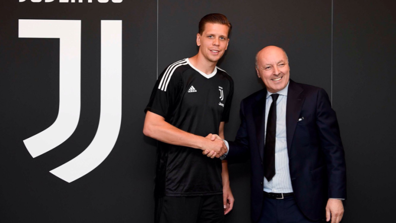 Wojciech Szczesny Sings Justin Bieber 