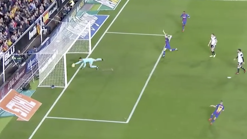 Messi Disallowed Goal vs Valencia 