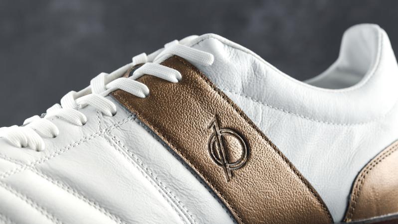 Unozero football boot