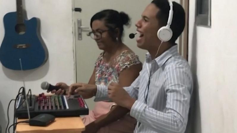 Quarantine Commentator