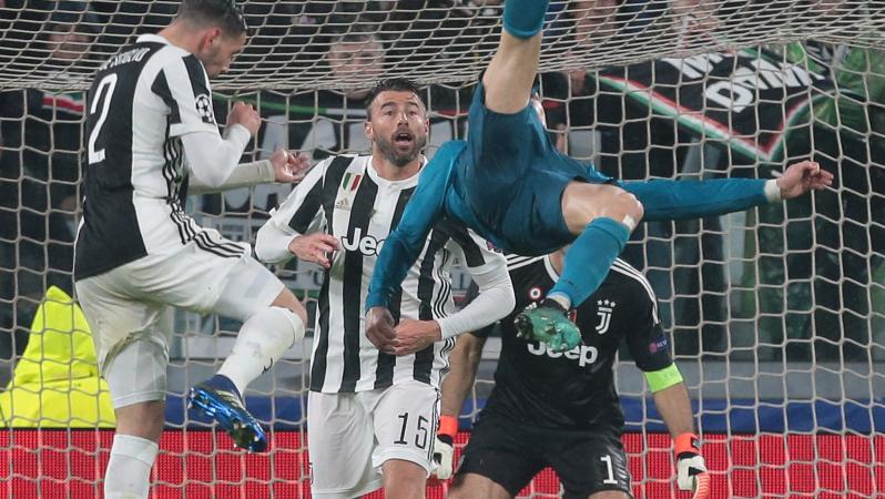 Ronaldo bicycle kick