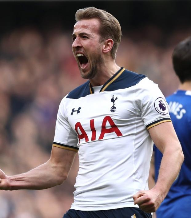 Harry Kane Scores Two Great Goals vs. Everton