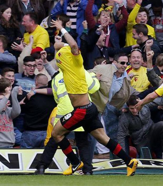 22+ Troy Deeney Vs Leicester Gif