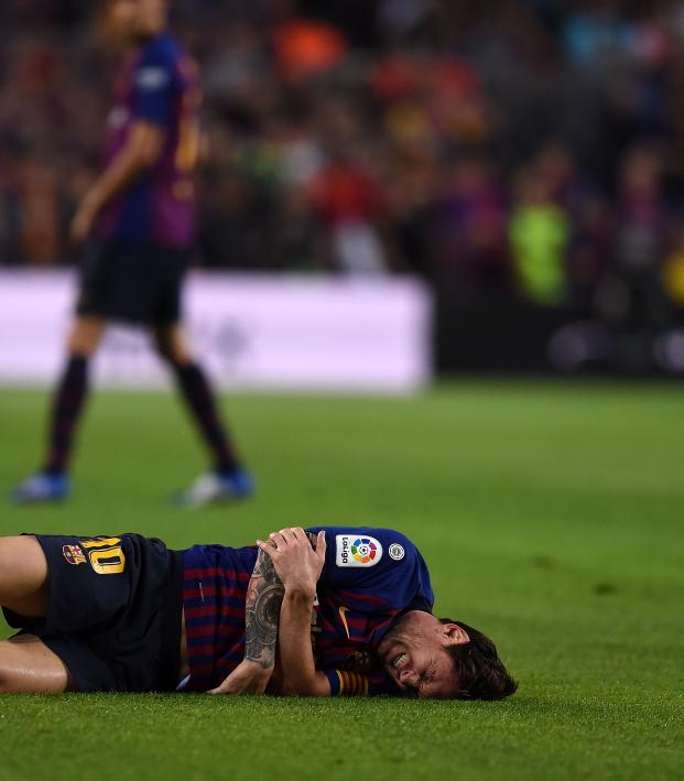 Lionel Messi Injury After Brilliant Goal Bad News For Barça