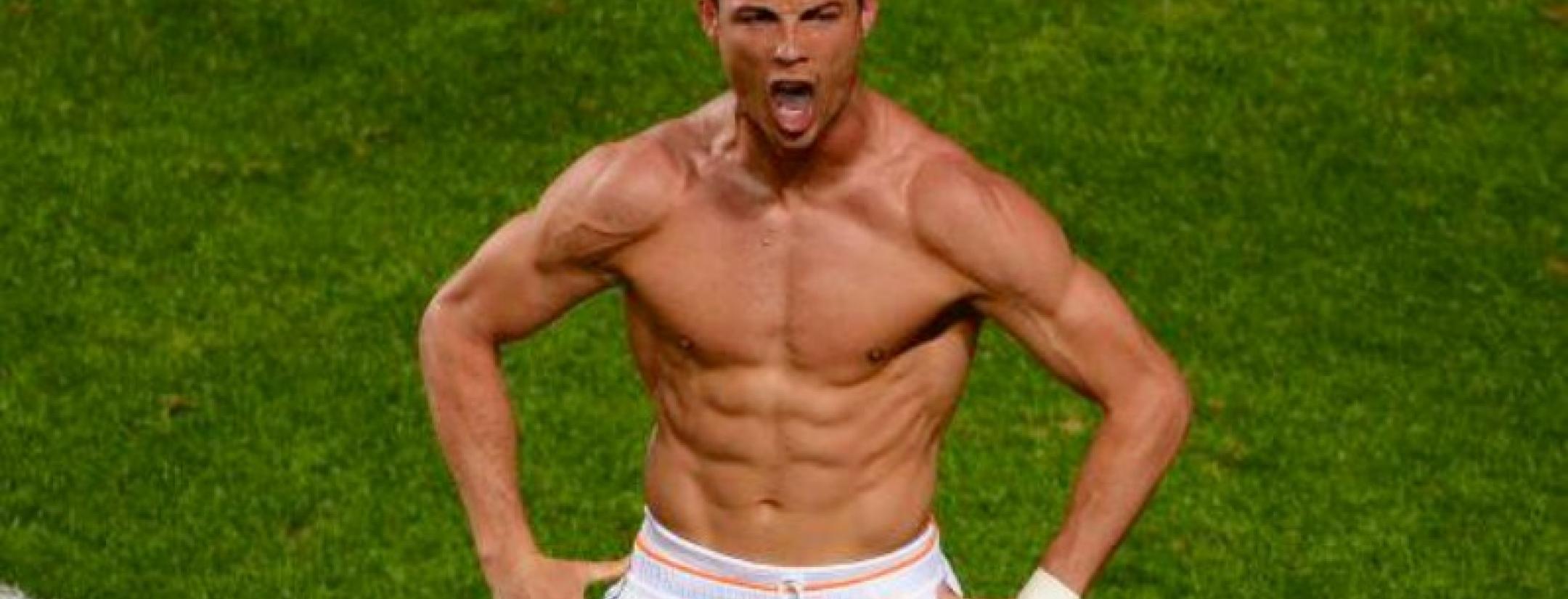 Get In Amazing Shape: Ronaldo Shows Off His Six Pack Abs