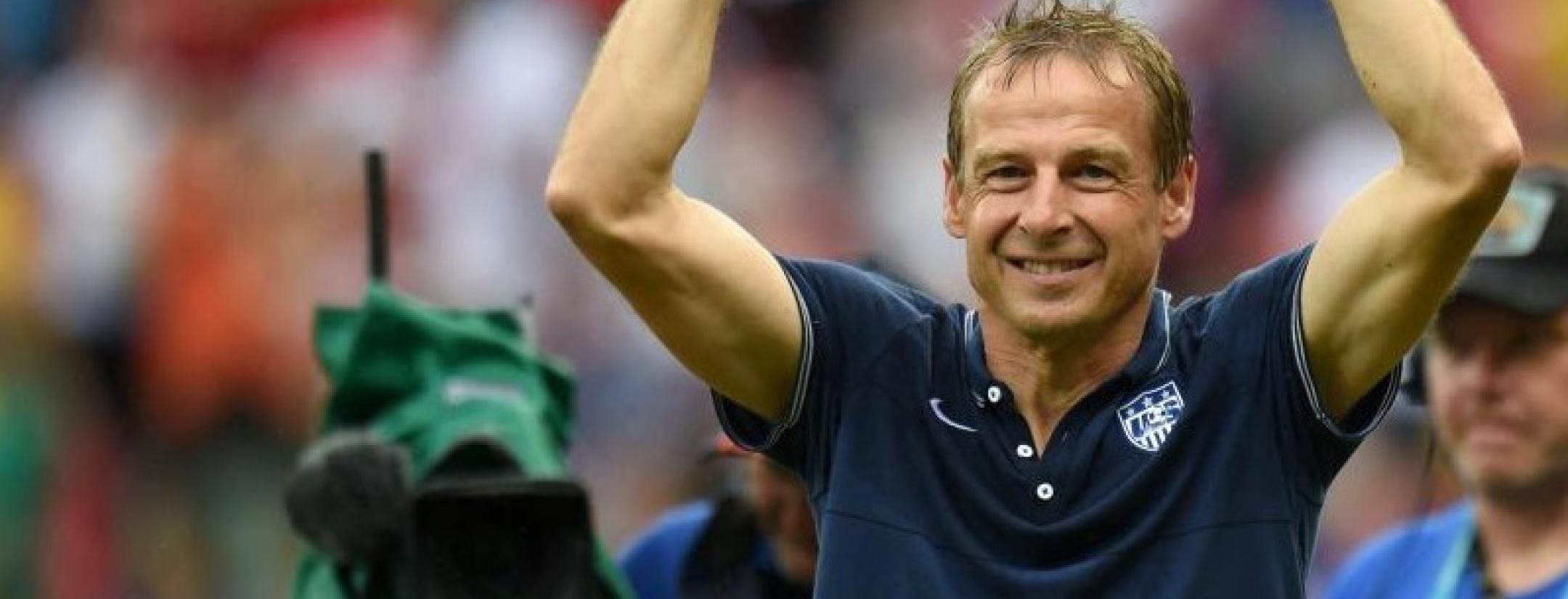 Jurgen-with-arms-raised