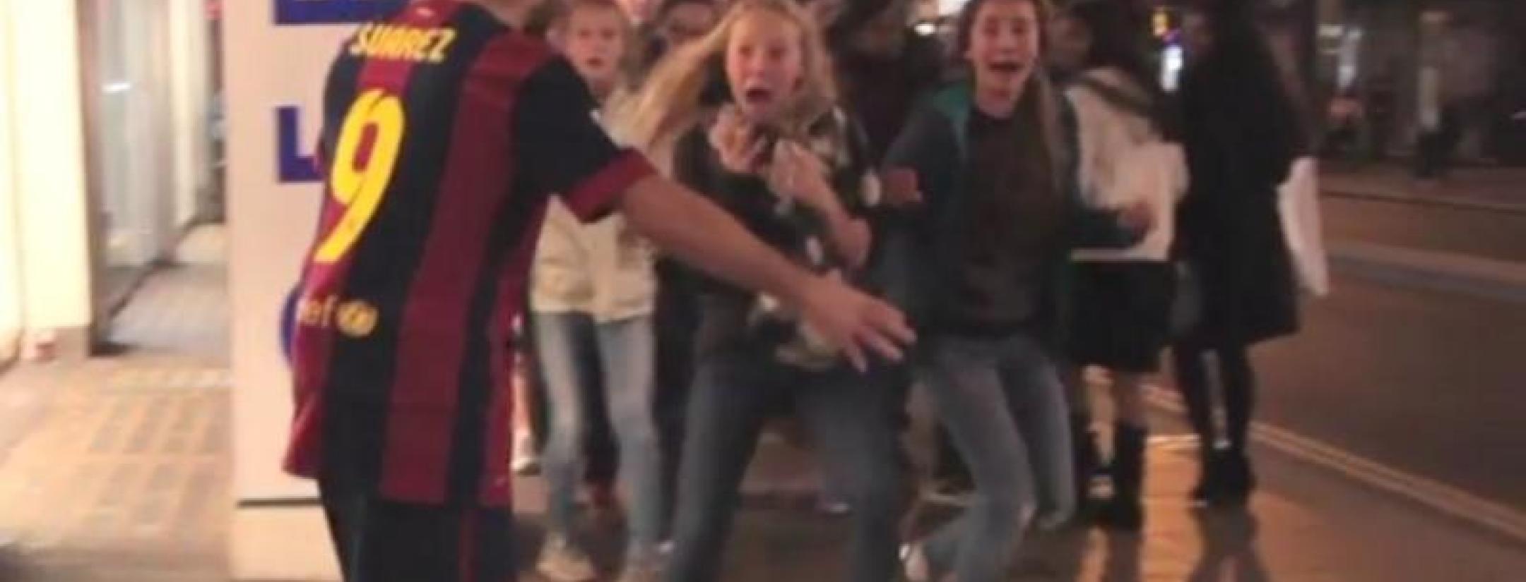 Luis Suarez Zombie scares group of girls