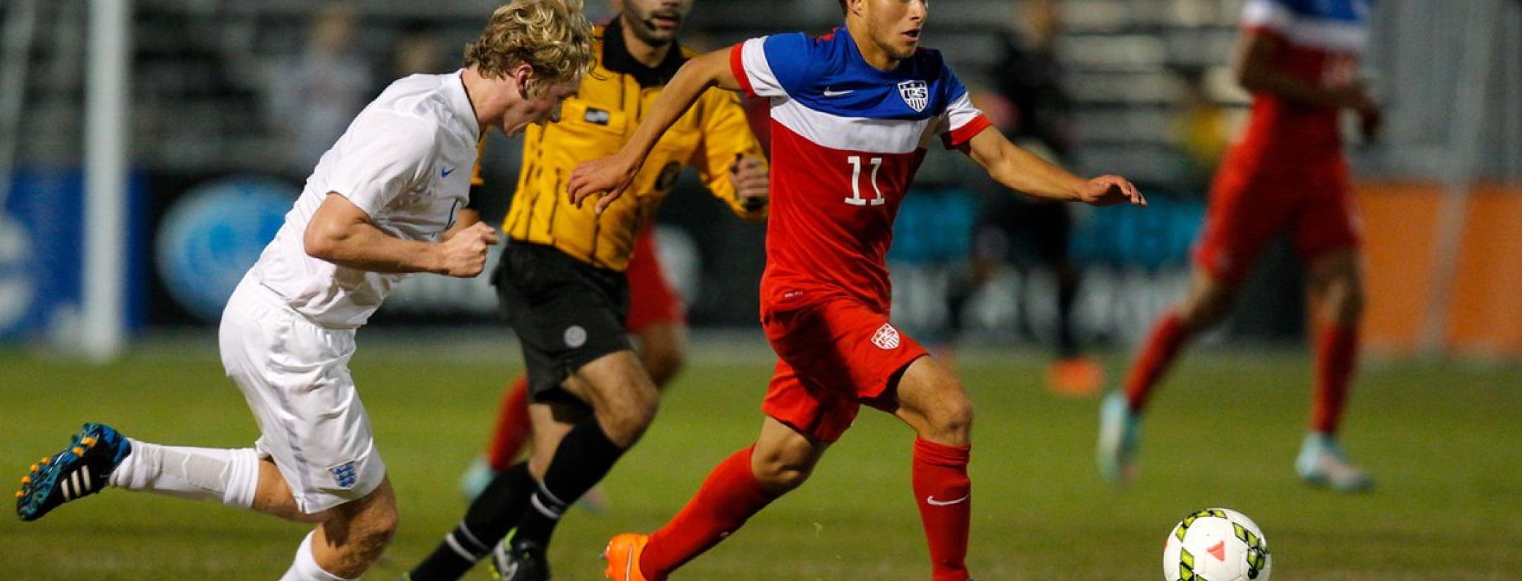 Josh Perez made his Serie A debut with Fiorentina.