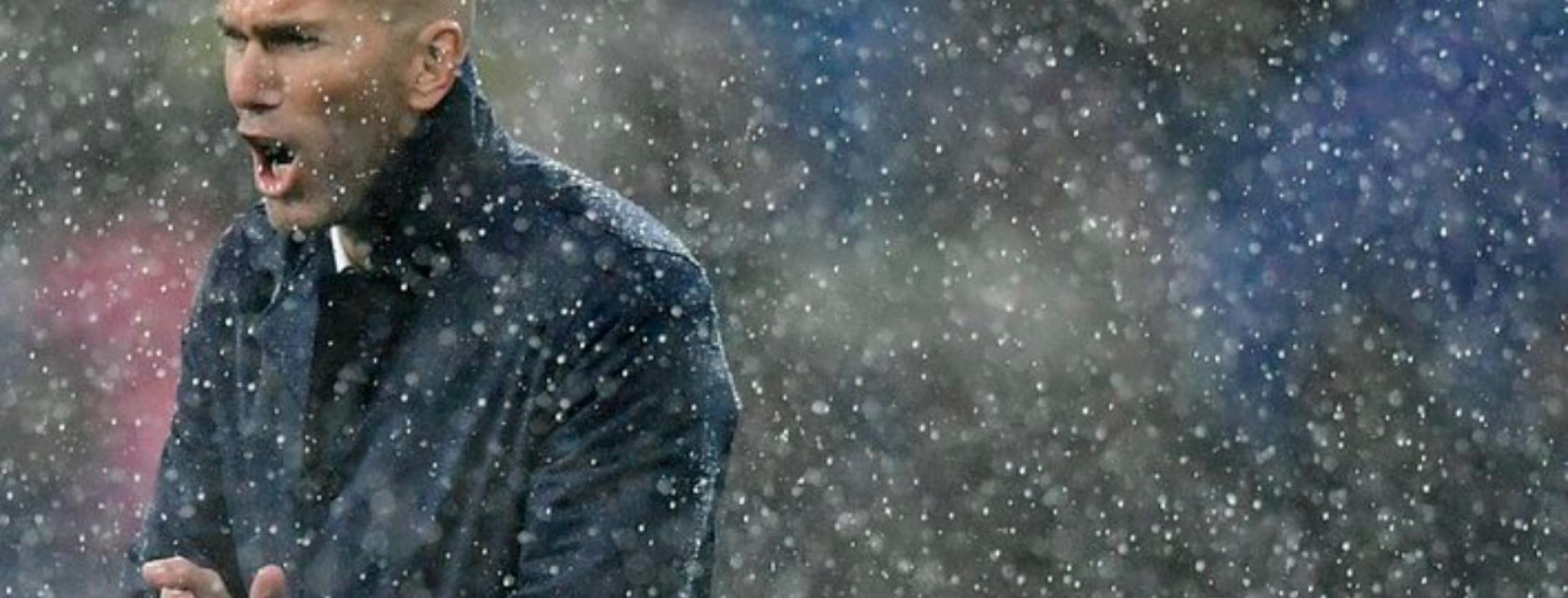 Zinedine Zidane believes the players will decide El Clasico.