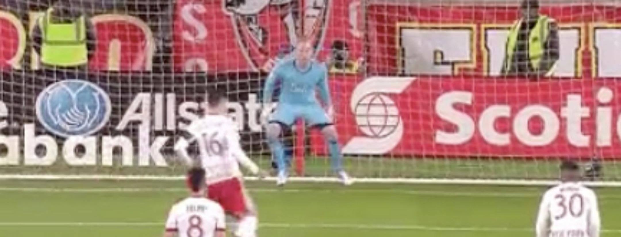 Sacha Kljestan's Panenka penalty