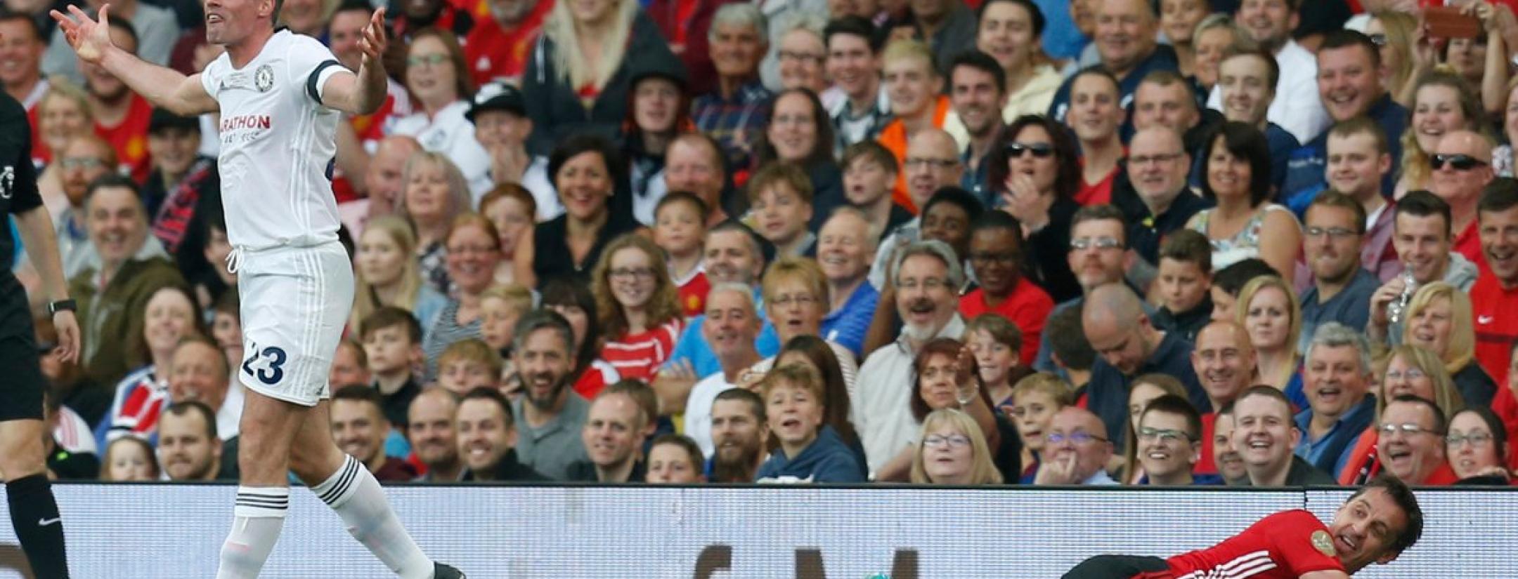 Jamie Carragher horror tackle on Gary Neville 