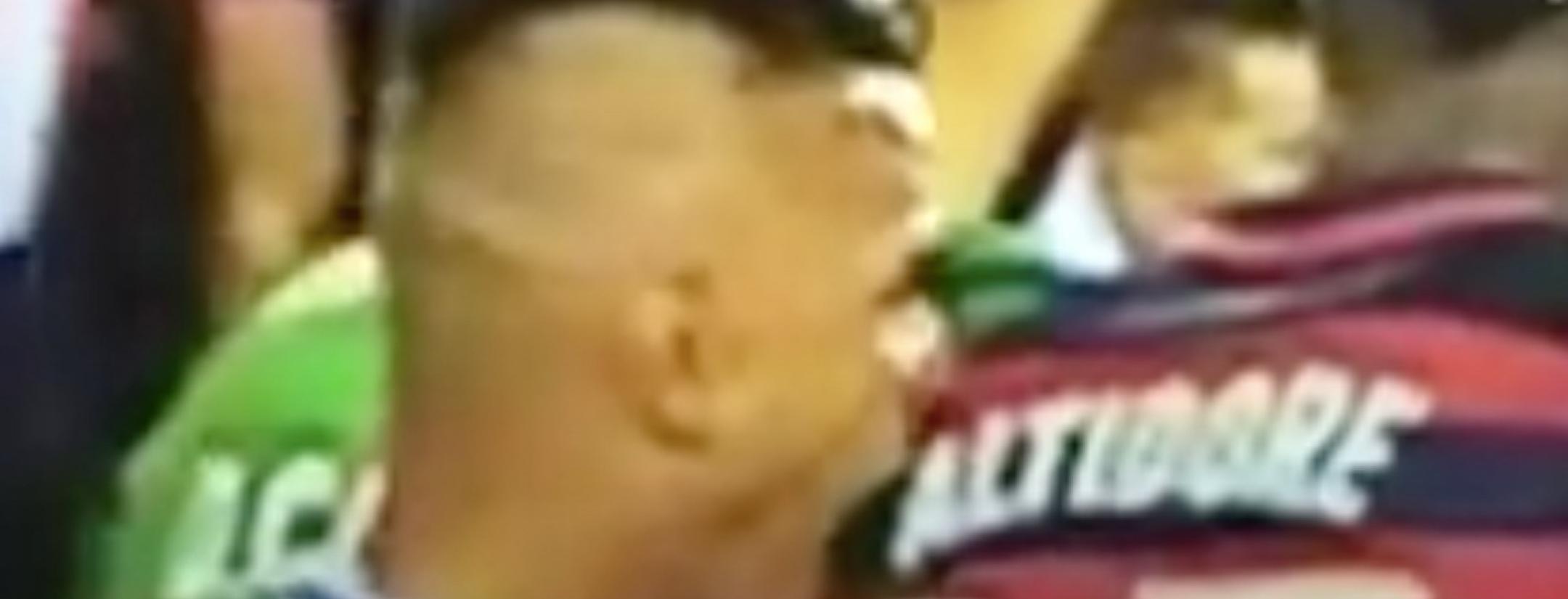 Henry Romero bites Jozy Altidore