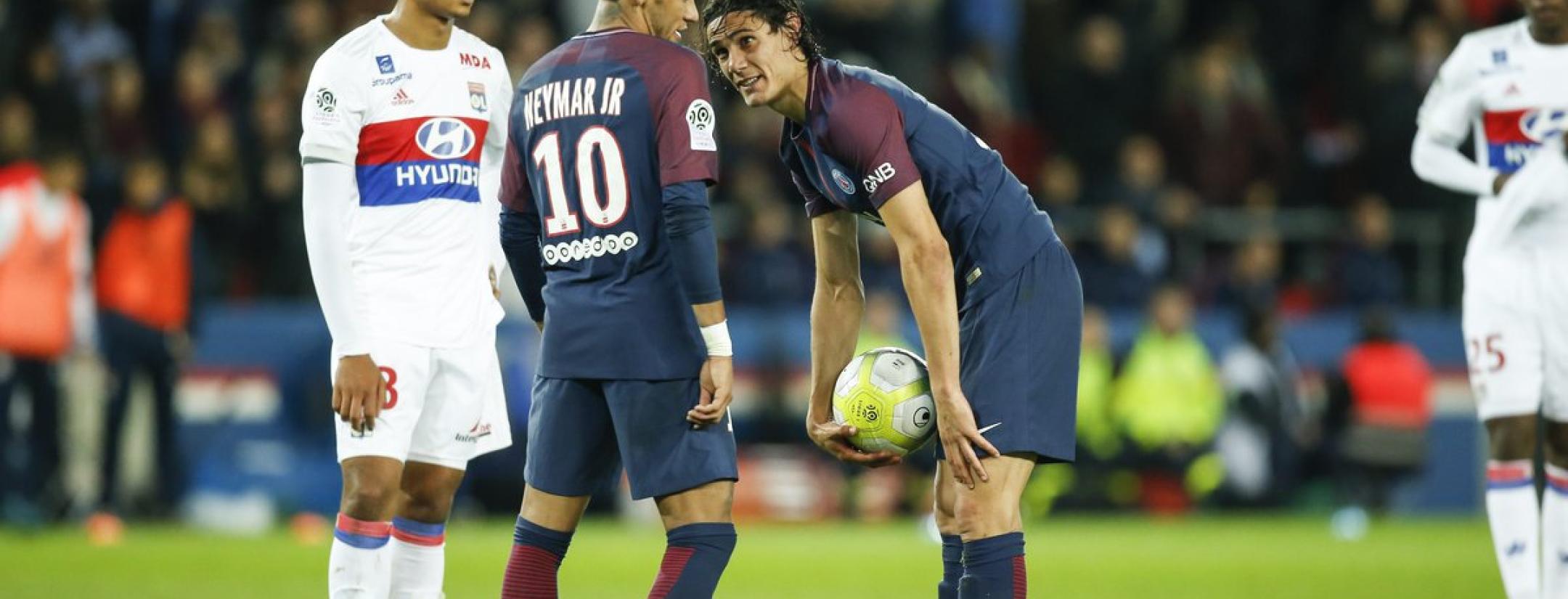 Neymar and Edinson Cavani argument
