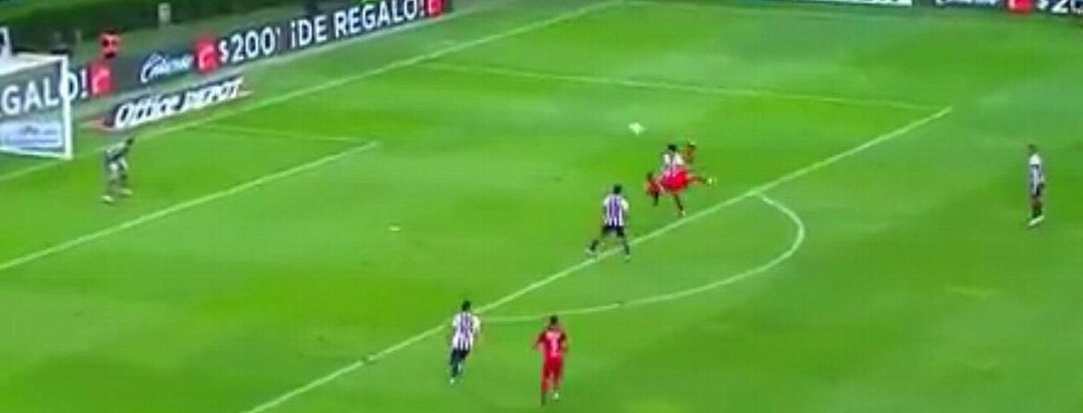 Amaury Escoto overhead kick