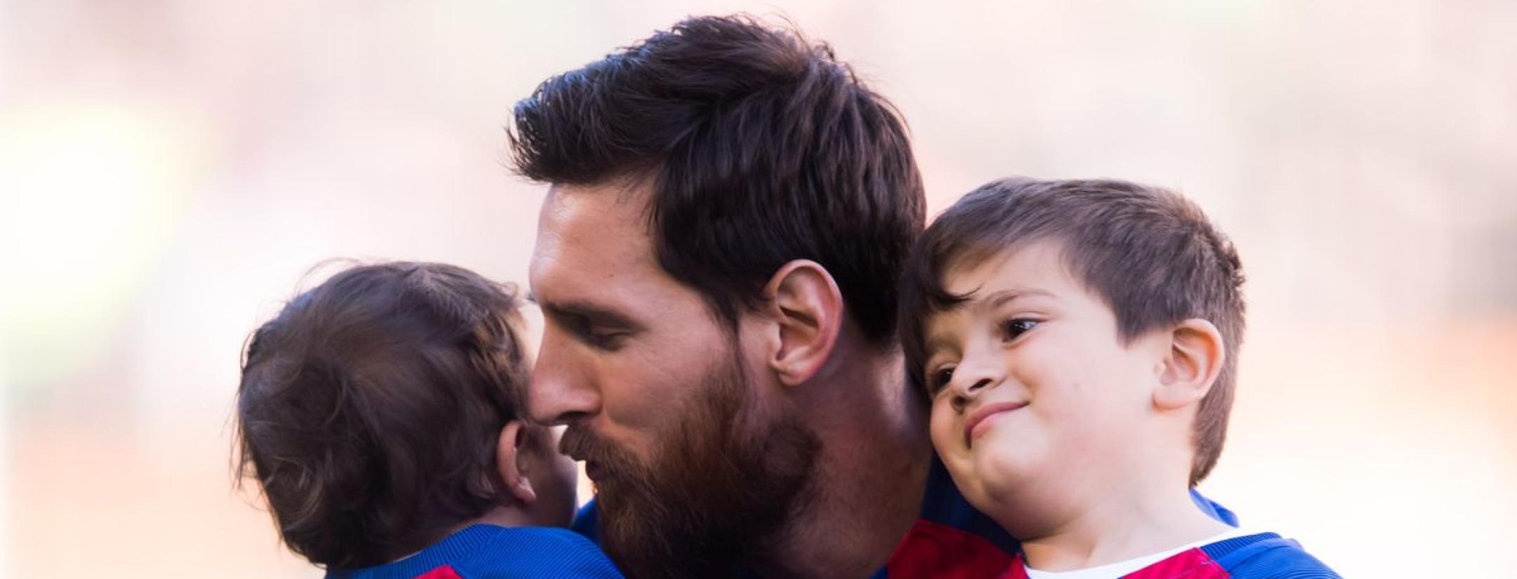 Lionel Messi with Mateo and Thiago