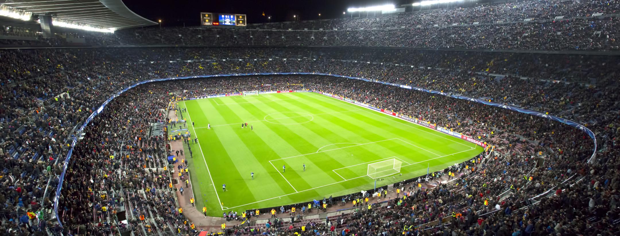 How Many Players On A Soccer Field