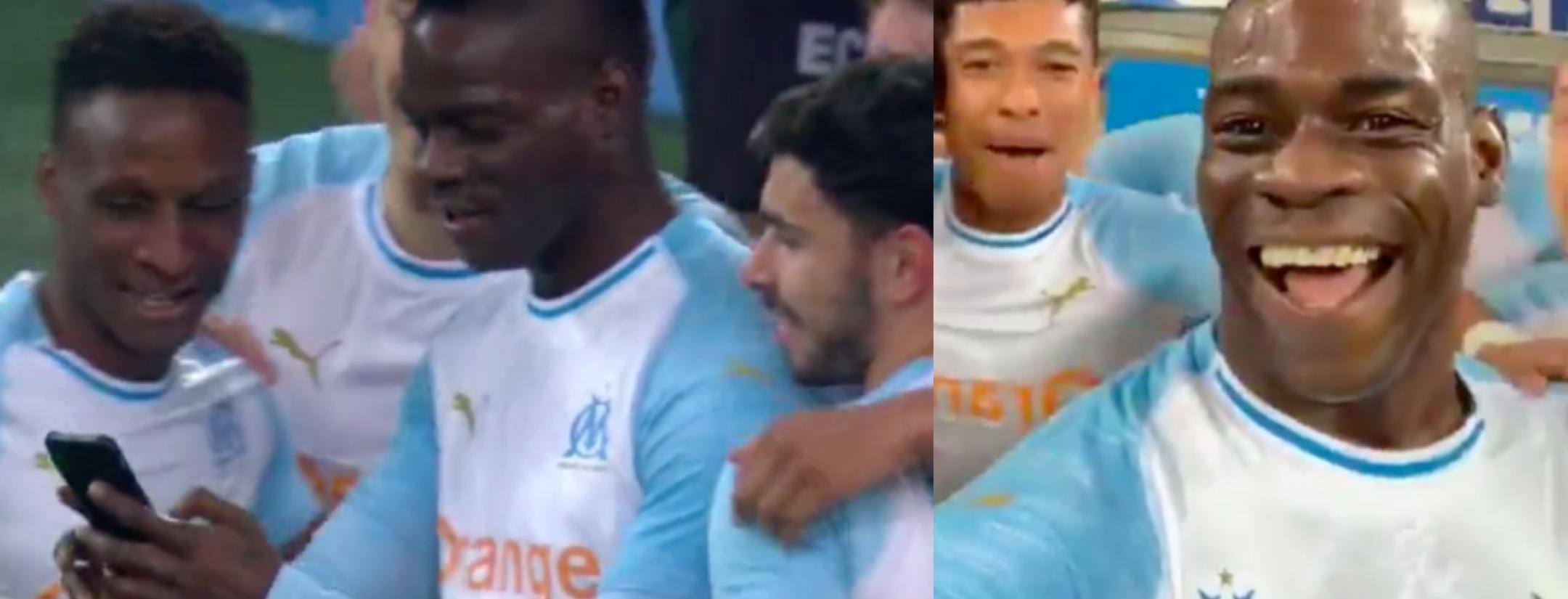 Mario Balotelli selfie celebration