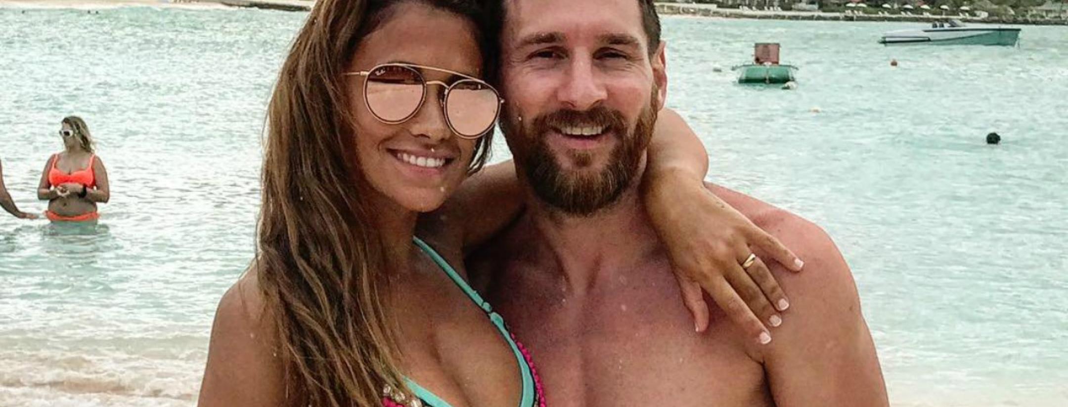 Lionel Messi old photo with Antonela Rocuzzo