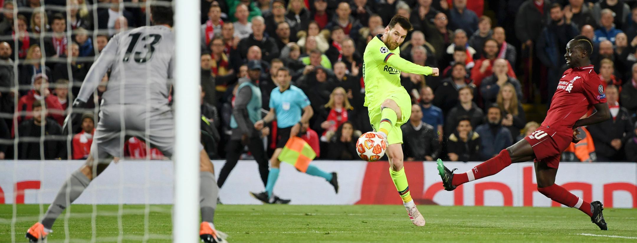 Alisson vs Barcelona