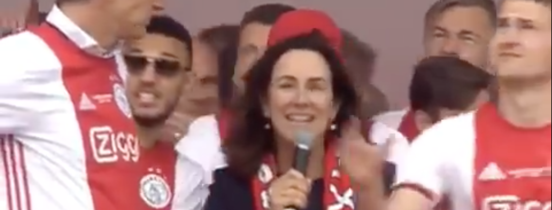 Matthijs De Ligt Beer Catch