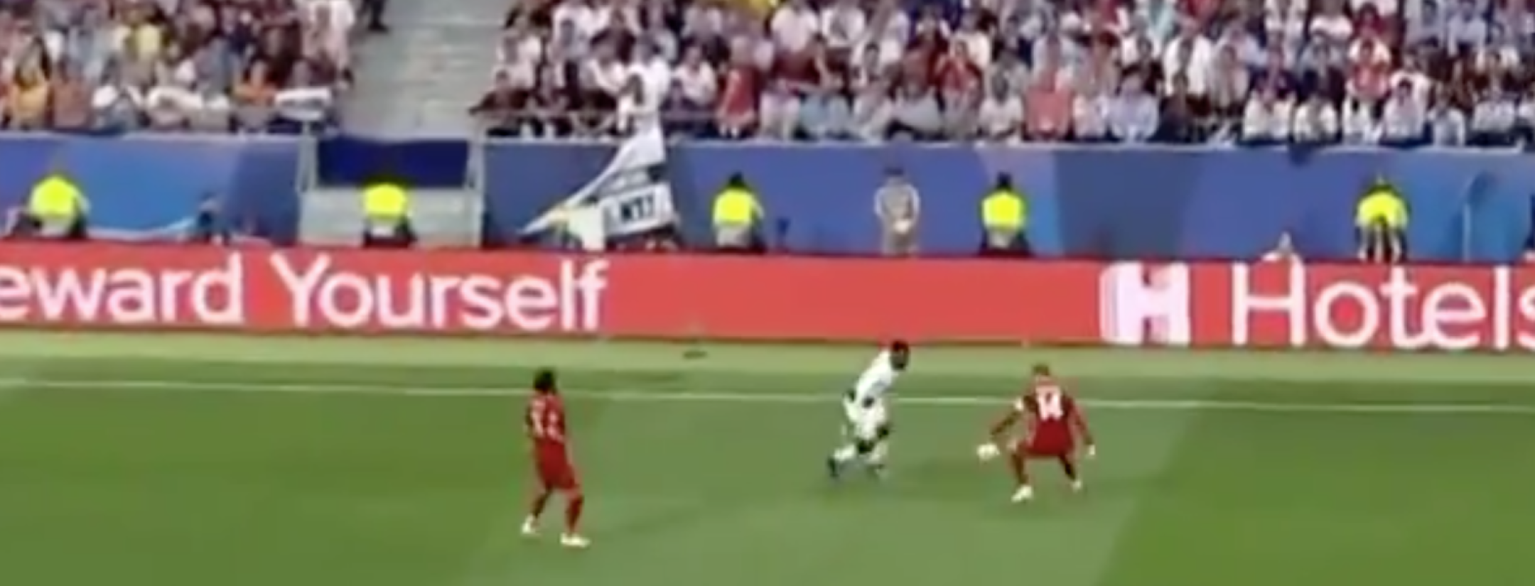 Danny Rose Nutmeg Henderson