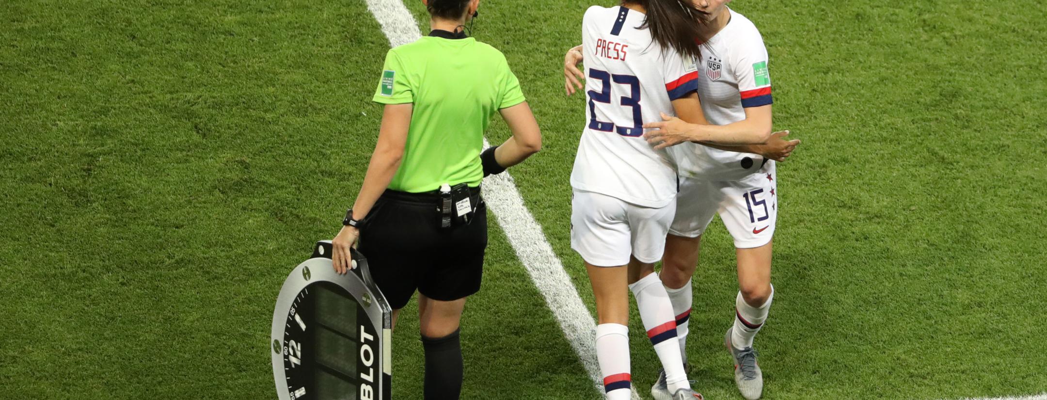 Christen Press vs Megan Rapinoe