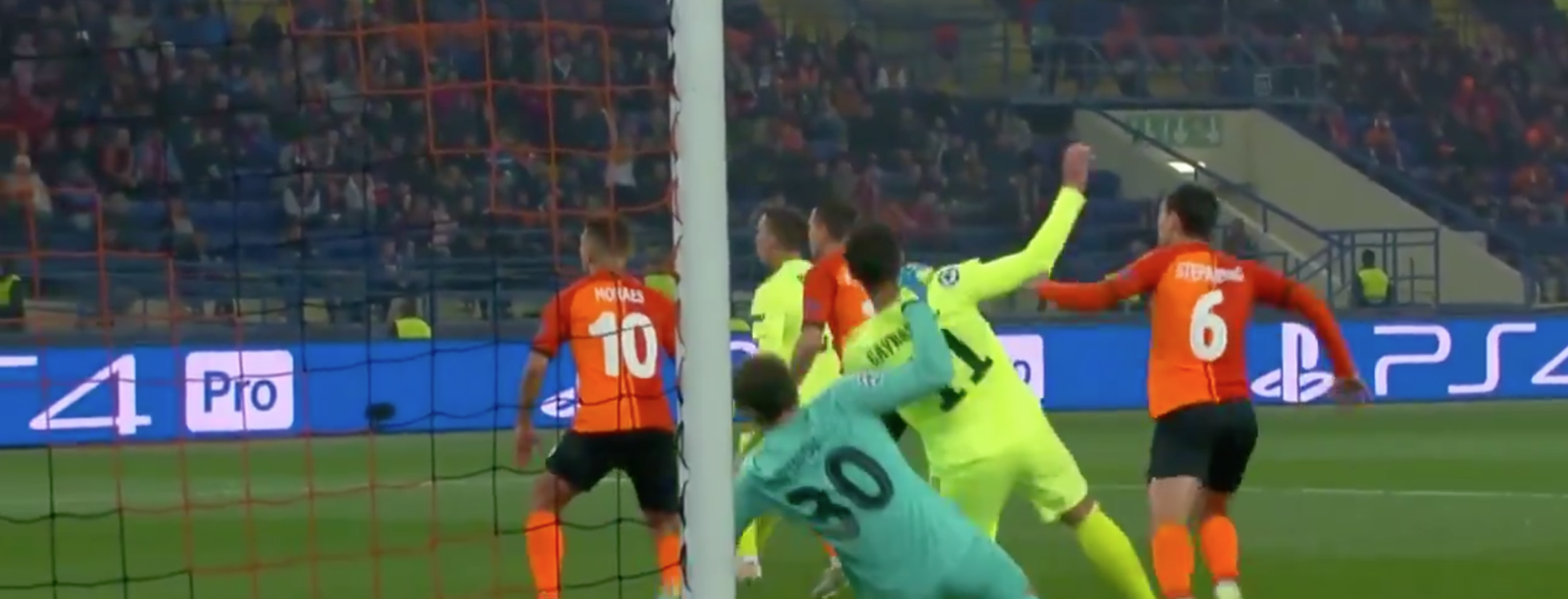Dinamo Penalty vs Shakhtar