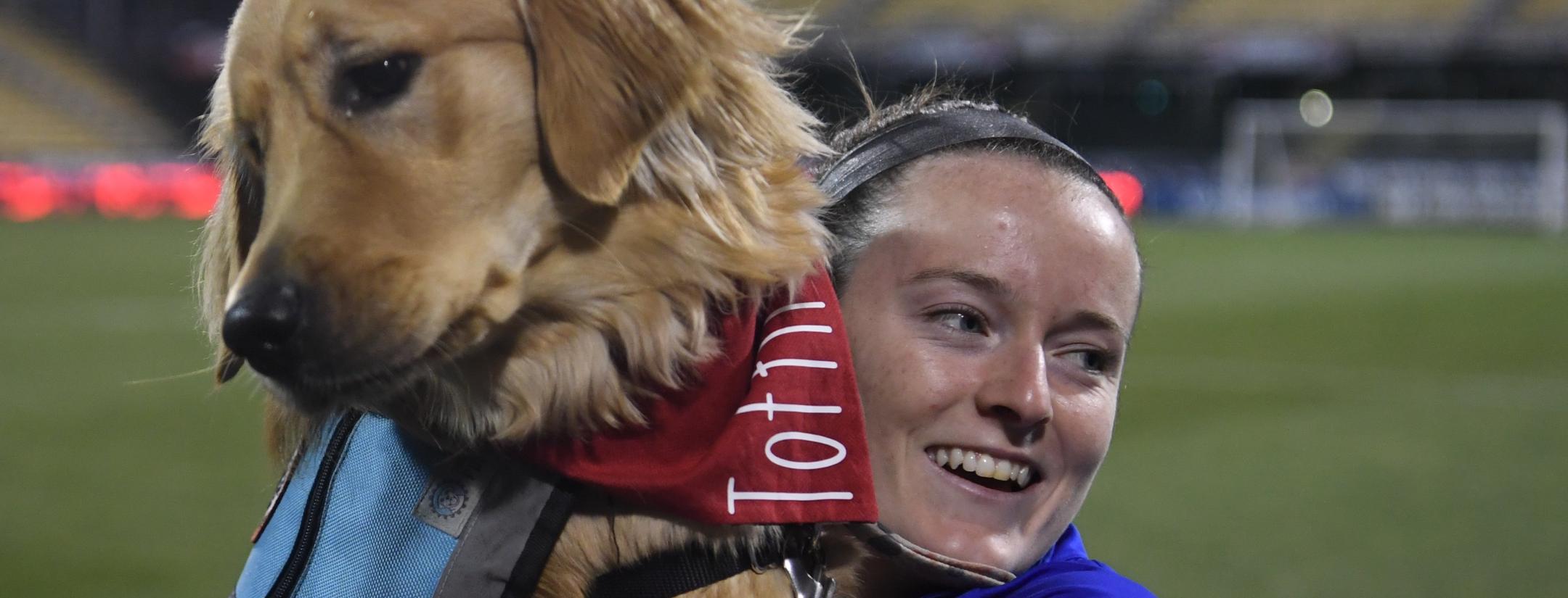 USWNT meets dogs