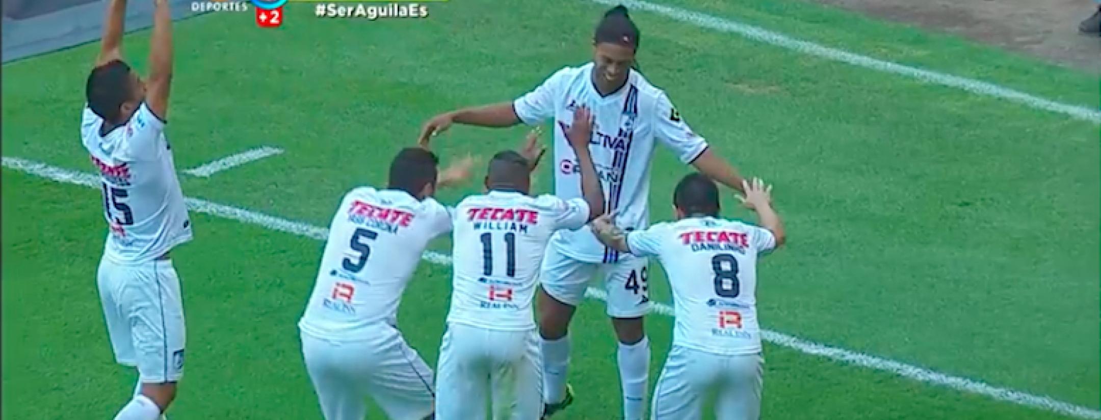 Ronaldinho vs America