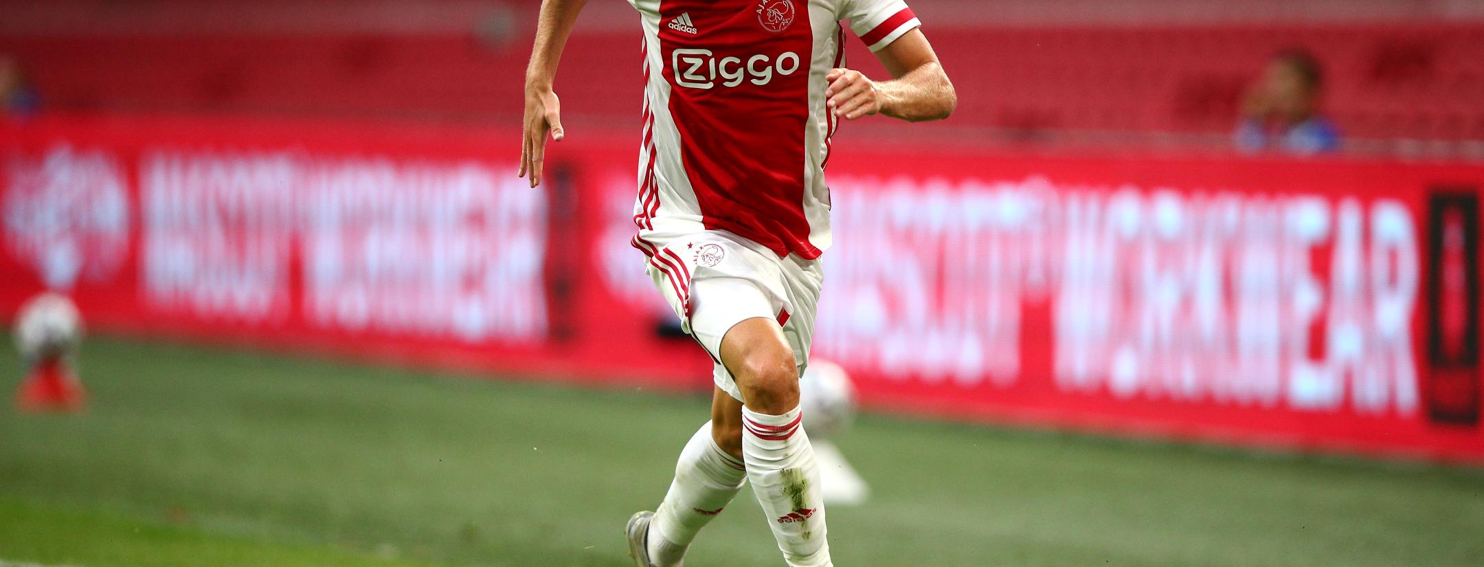 Donny van de Beek Transfer Fee